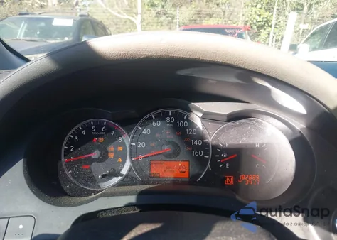 2010 Nissan Altima 2.5 z USA, uszkodzony, nr VIN 1N4AL2AP5AC192394